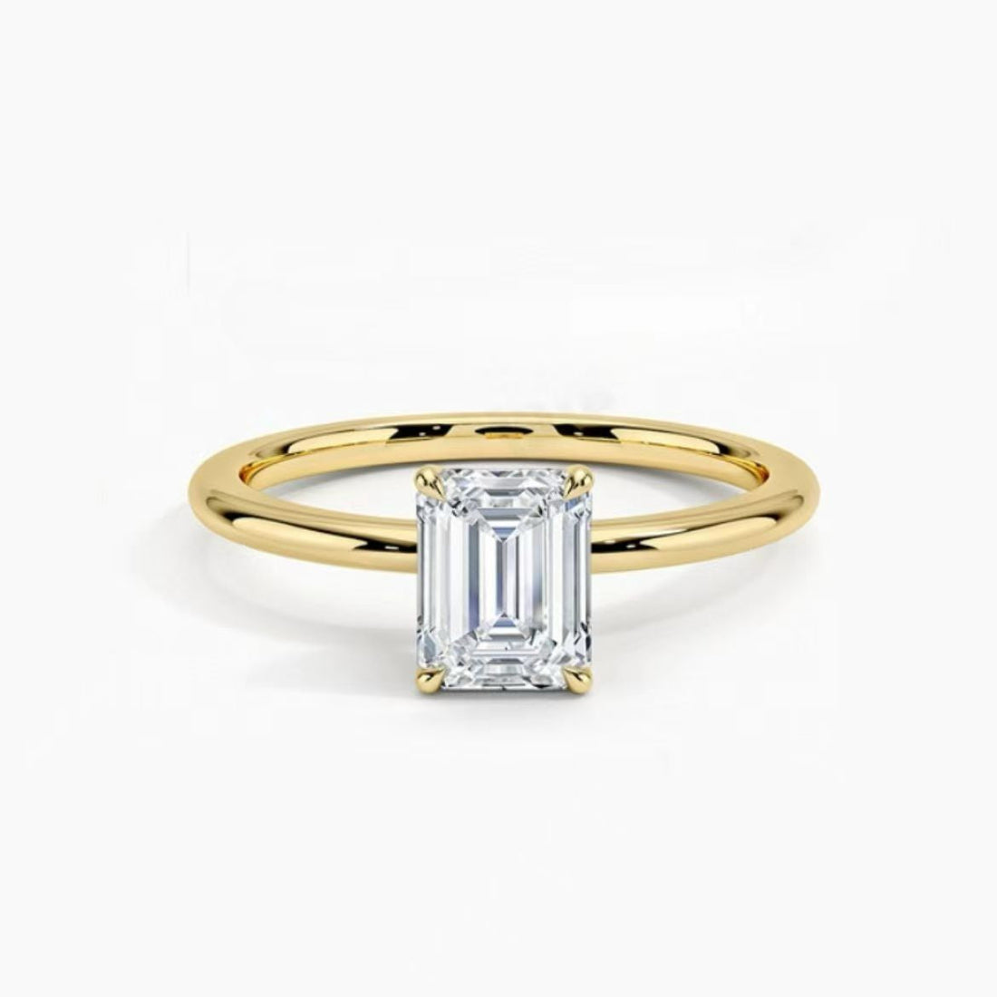 Emerald-cut lab-grown diamond engagement ring by MISSISSI