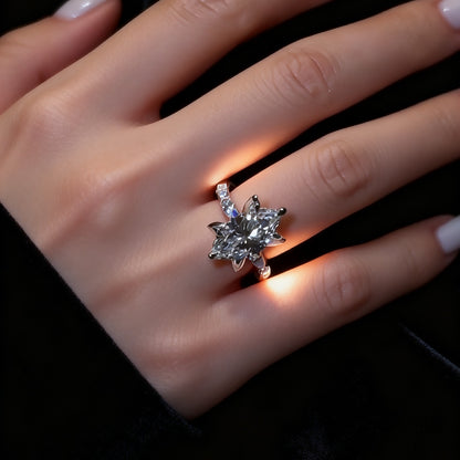 18K Gold Marquise Star Diamond Ring – Luxurious Setting, Elegant & Unique Design