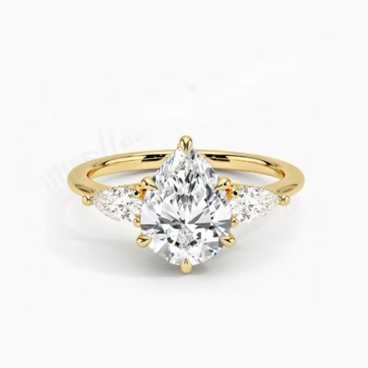 18K Gold Pear-Shaped Diamond Ring | Elegant Engagement, Wedding & Anniversary Jewelry for Women