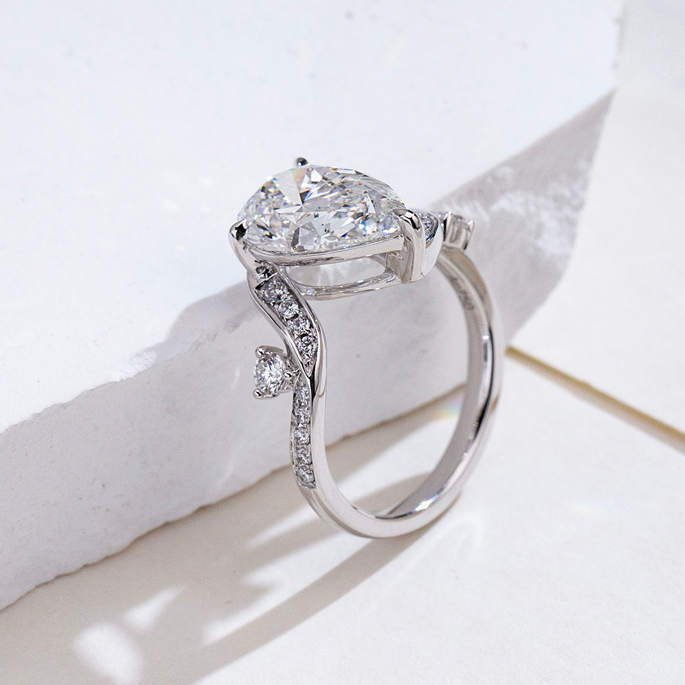 Luxury Heart-Shaped Diamond Ring | New Fashion Design, Elegant & Timeless