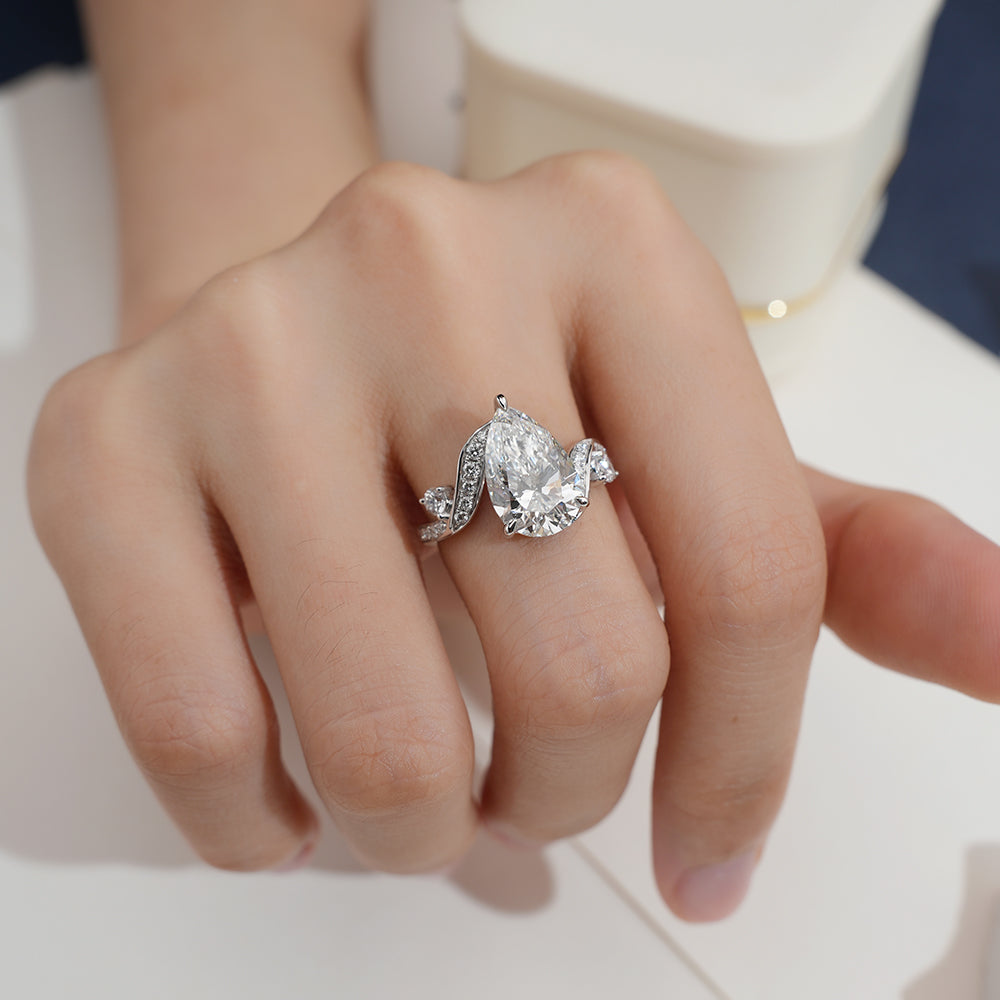 Luxury Heart-Shaped Diamond Ring | New Fashion Design, Elegant & Timeless