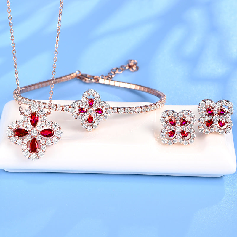 Lab-Grown Diamond Clover Necklace with Ruby Accents – Elegant & Dainty Women’s Necklace, Timeless Fashion Jewelry, Sustainable Luxury Gift