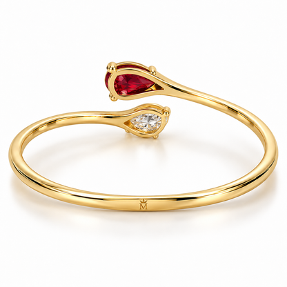 MISSISSI H26-RB03 yellow gold bypass bangle with red lab-grown ruby and white lab-grown diamond tips. Rear structure with crown-M engraving visualization.; design visualization
