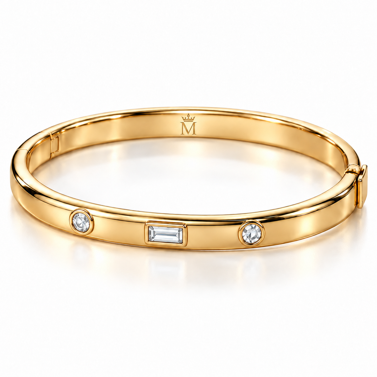 MISSISSI LIGHT INTERVAL lab-grown diamond bangle in yellow metal, three-quarter hero on white; design visualization