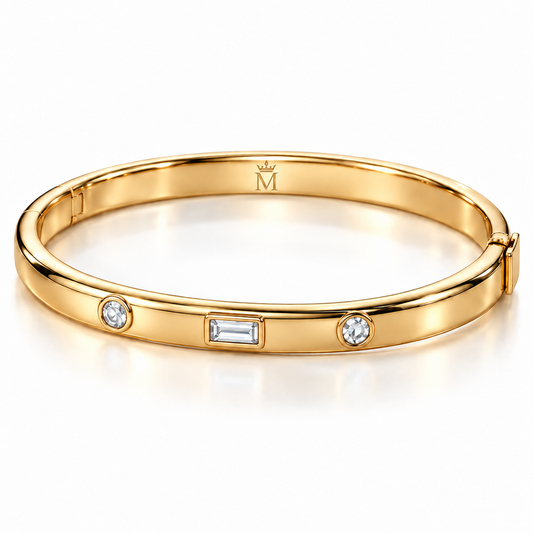 MISSISSI LIGHT INTERVAL lab-grown diamond bangle in yellow metal, three-quarter hero on white; design visualization