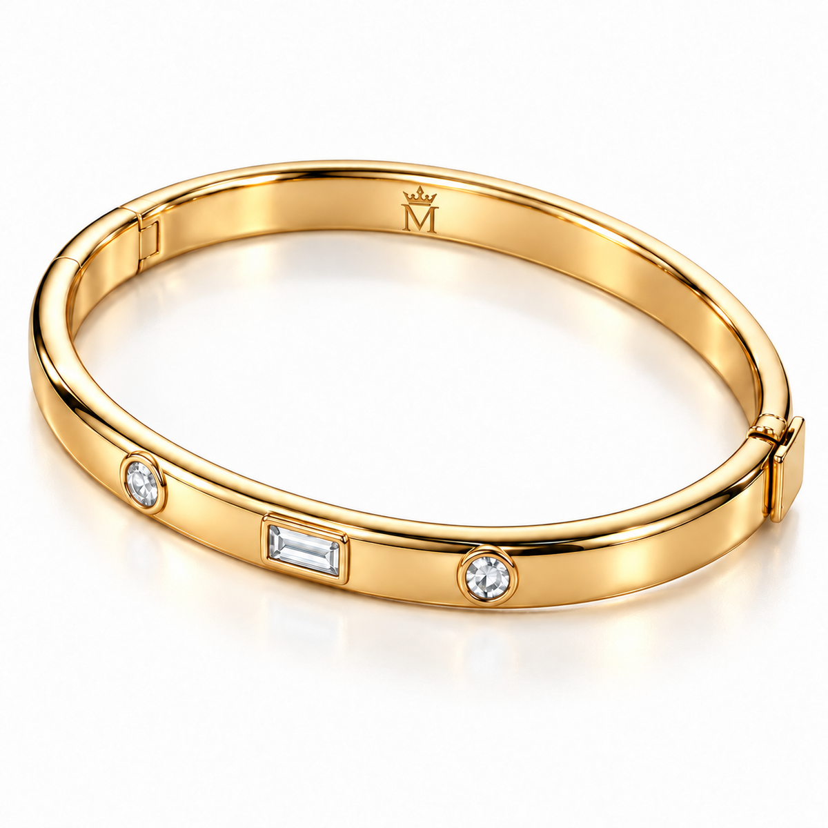 MISSISSI LIGHT INTERVAL lab-grown diamond bangle in yellow metal, alternate angle; design visualization