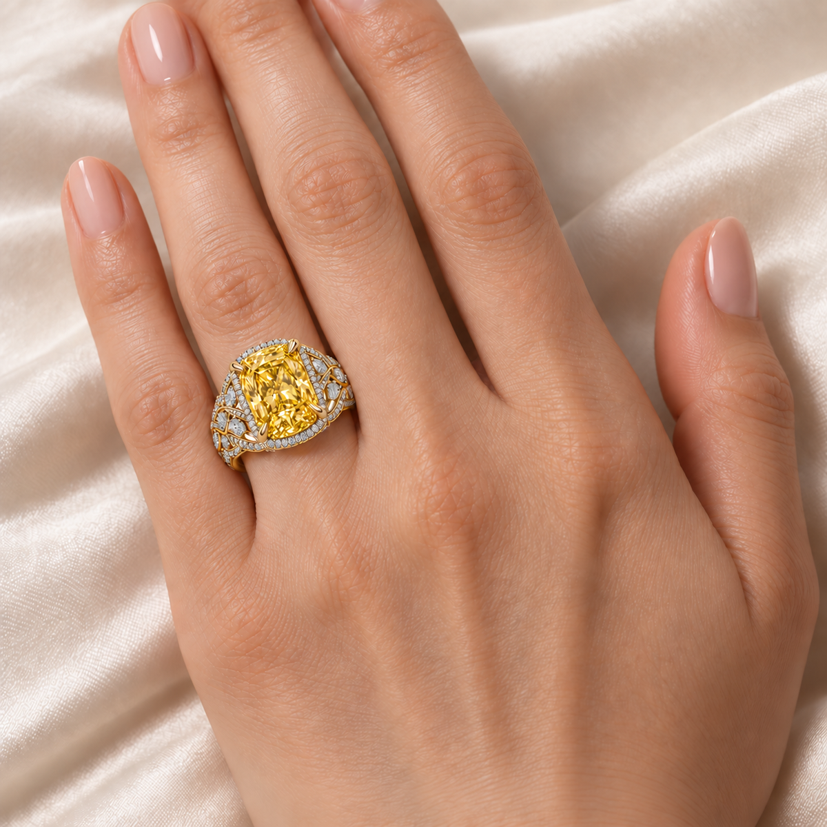 Golden Lattice on a left ring finger