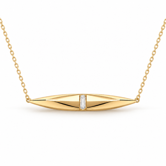 MISSISSI FACET LINE design visualization in yellow gold, front view of the faceted spindle pendant and central rectangular lab-grown diamond.