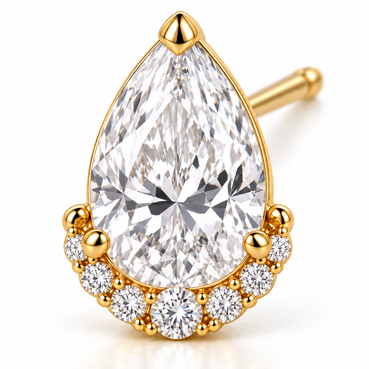 MISSISSI Pear Diamond Jacket lab-grown diamond earrings in 14K yellow gold, diamond macro detail.
