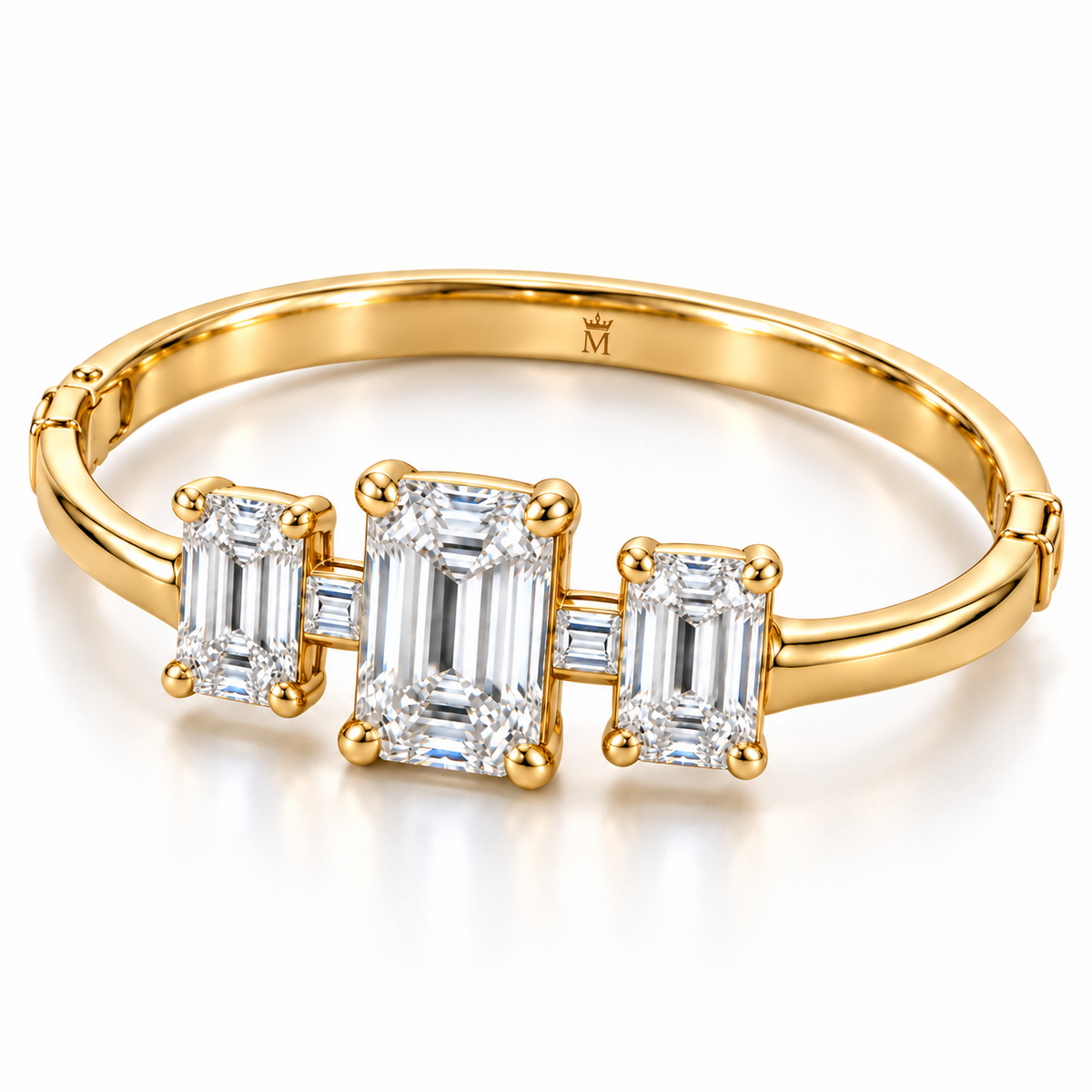 MISSISSI Emerald Ladder diamond oval bangle in yellow gold, three-quarter view